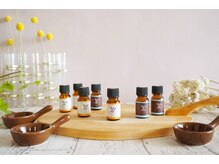 エッセンシャルオイル香る極上スパで癒しと育毛ケア。頭皮環境を整えて美髪の土台づくり。