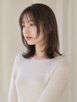 ソンノ(sonno)&nbsp;アッシュグレー 顔周りカット レイヤー 髪質改善 前髪 艶髪 20代
