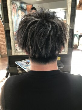 ヘアーデザイン ディードット(Hair design D.) メンズシルバーアッシュハイライトカラー