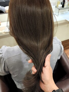 インビテーション(invitation) シナモンベージュ