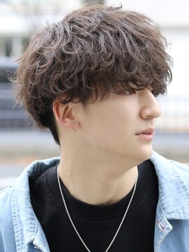 ベーア メロー(Bar mellow) 波巻き刈り上げマッシュ　波打ちパーマ　前下がりマッシュ