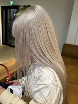 メリー オオサカ(Merly Osaka) ストレートが可愛いホワイトカラー！_creamy white beige_