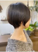 黒髪大人かわいい丸みのあるショートボブ