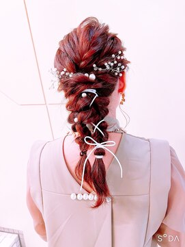 ヘアメイク ジェイエム ツイン編みおろし&リボン