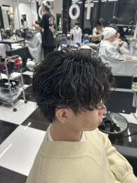 オーシャントーキョー(OCEAN TOKYO) メンズパーマツイスパ波巻きスパイラルマッシュセンターパート