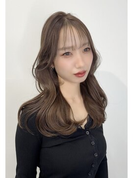 ウキ(uki) 韓国ヘア　ベージュ　レイヤーカット　トリートメント　 豊川