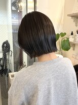 シュシュ(chouchou)&nbsp;ダークオリーブ × ぱつっとボブ