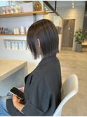 切りっぱなしインナーカラーボブ