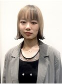 重たく見せないボブ◎顔周りレイヤー