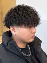 ラスト(LUAST)&nbsp;波巻きスパイラルフェザーパーマフェザーショートセンターパート