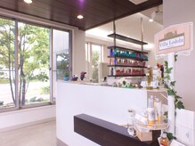 ヘアーサロン リーティ(Hair Salon Reethi)の雰囲気（外からの光がさしこむ、明るい店内★）