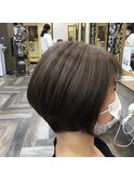 ショートボブ