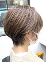 エニドット(Eni..)&nbsp;【くびれる】ショート