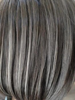 ネージュヘアー(Neige hair)の写真/人気のカラーで、白髪も綺麗に染まる♪髪に優しい薬剤で、ダメージレスに理想の色味を実現☆