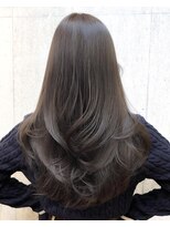 サイン 渋谷(SIGN)&nbsp;レイヤーカットインナーカラーイヤリングカラー色落ち綺麗表参道