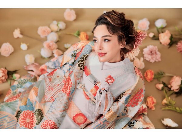 BEE ヘアセット 推し活 アレンジ