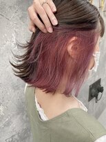 ネイロ 錦糸町(NeiRo)&nbsp;インナーカラーピンクカラー外ハネ切りっぱなしボブ