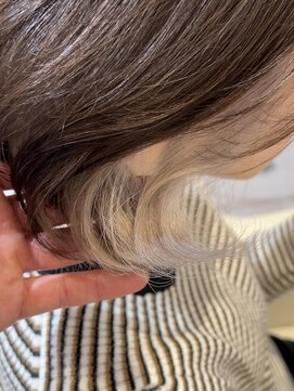 サロンドジョー(salon de joe) ホワイトインナーカラーハイトーンカラーケアブリーチ