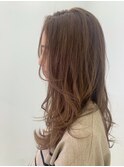 大きめパーマのゆるロング