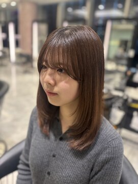 パーマ落としラボ アピッシュ 銀座(apish) 【パーマ落とし】広がるパーマを自然なストレートへ+艶カラー