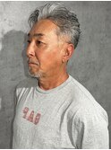 グレイヘア フェード アップバング 刈り上げ メンズショート