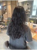 大人ロングパーマスタイル