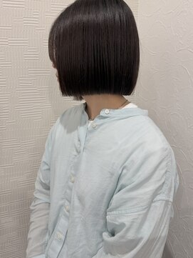 ヴィアーレアンクスタイル(VIALE Ank style) こだわりの切りっぱなしボブ