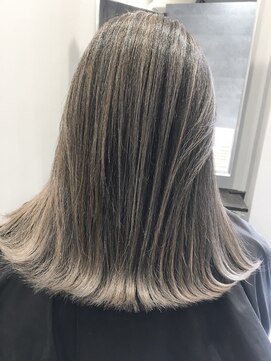 オリ(‘Oli) バレイヤージュ＿プラチナベージュ