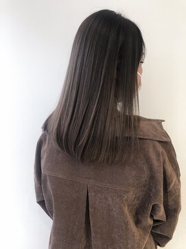 クールブ(Courbe) 大人気の美髪カラー『ナチュラルグレージュ』