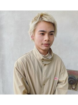 イン(in.) ブロンドベリショウルフ