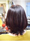 大人な重めミディアムウルフ
