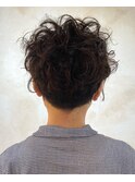 イヤリング風マッシュショートイメチェンパーマスタイル