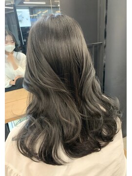 アリュウル 表参道(ALLURE) 透明感たっぷり!オリーブグレージュ×くびれヘア 《佐藤》