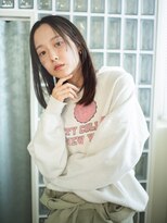 ヨヨ(yoyo)&nbsp;ストレートミディアムヘア