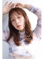 ウル(ulu)&nbsp;ロングレイヤー　パーマ　白髪ぼかし　名東区　大人女性