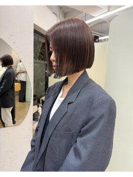 ユー(yew) 切りっぱなしボブ