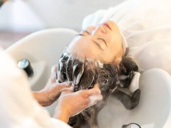 ライト(hair design Lite)の写真/【六甲駅徒歩5分】日々の疲れをゆったりとした空間でリフレッシュ＊周りを気にせず静かに施術頂けます♪