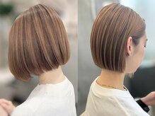 豊富なカラーメニュー「透明感カラー」「明るい白髪染め」「白髪ぼかしカラー」「髪質改善カラー」のご説明