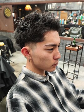 スリーセント 栄(3/cent) テーパーフェード/スパイキーショート