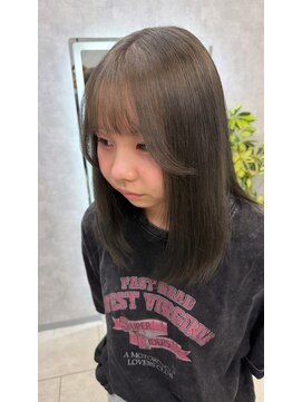 グランデ リー(GRANDE ly) グレージュカラー