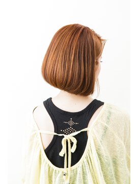 ソーホー ニューヨーク シズオカ(SOHO newyork SHIZUOKA) 耳かけアシメショートボブ