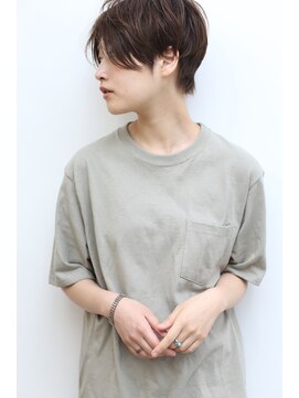 イホリ(ihori) センターパート・前下がりショート