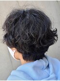 カーリーハンサムショート