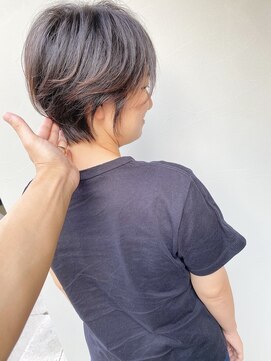 ヴィンス(vince) 大人ショート/丸み/耳かけ