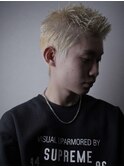 スパイキーショート 金髪 短髪