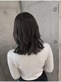 ミディアムレイヤー　暗髪　シルバーグレージュ　おおたかの森