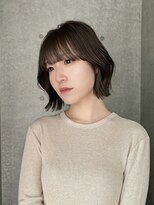 ヨーク(YOKE)&nbsp;ミディアムボブ大人ボブマロンベージュくすみベージュ