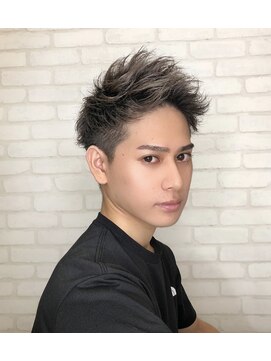 シャイン 大宮(SHINE) メンズカット/パーマ/ヘッドスパ/ブリーチ/眉毛/韓国/大宮/Men's