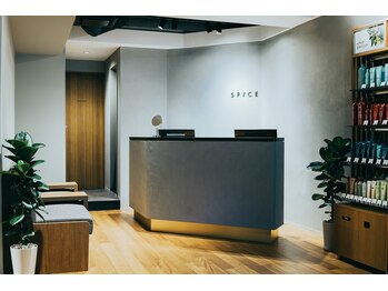 SPICE AVEDA salon&spa 玉川高島屋S・C店　【スパイスアヴェダ】