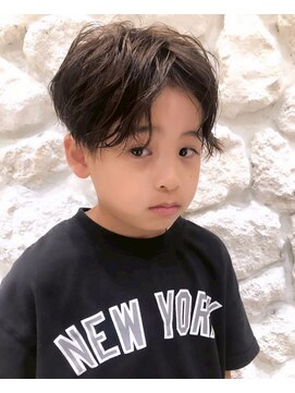 モアナ バイ ヘッドライト 長野駅前店(Moana by HEADLIGHT) #長野駅前#キッズカット#センターパート#メンズカット